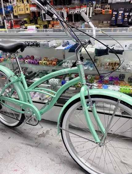 G & K Bicycles Picture 5