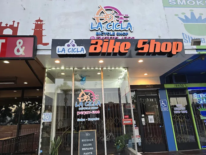 La Cicla Bike Shop Picture 2