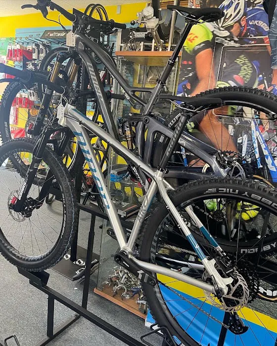 CyclePro Bicycle Service Store Picture 9