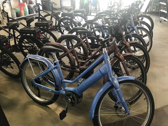 Trek Bicycle Ventura Picture 1