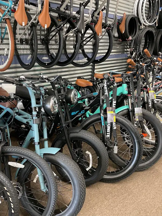 Momentum Ride Shop Picture 9