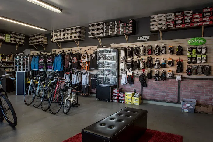 Revolution Bike Shop Picture 4