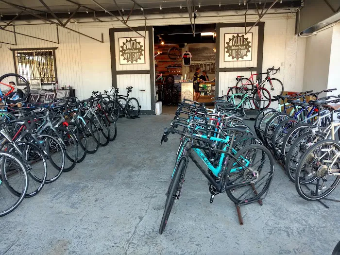 Revolution Bike Shop Picture 2