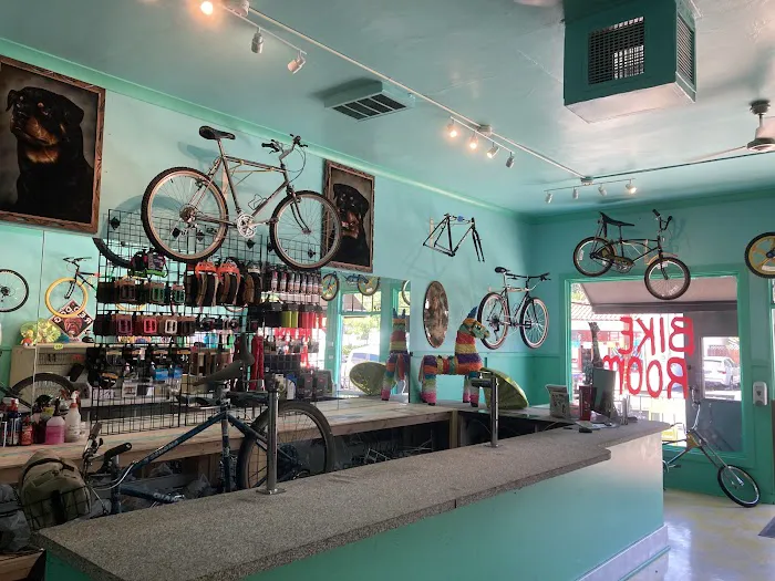 Boom Boom Bike Room Picture 3