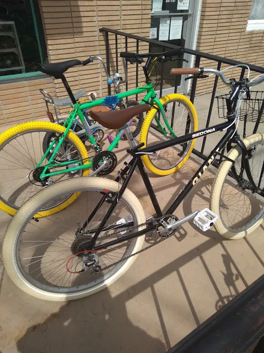 Boom Boom Bike Room Picture 6