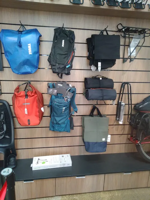 Velo Pro Cyclery Picture 10