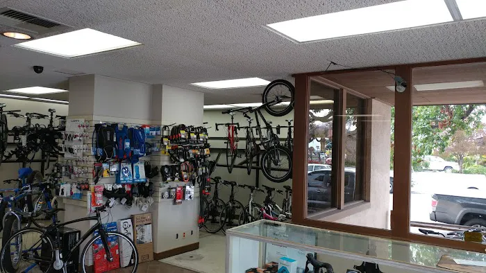 Velo Pro Cyclery Picture 4