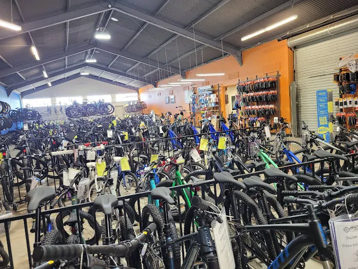 Bicycle Warehouse Picture 9