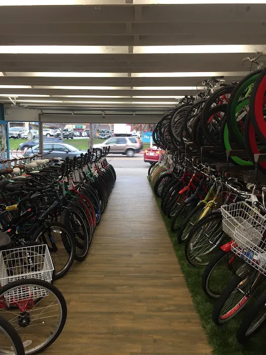 Pacific Beach Bike Shop Picture 6