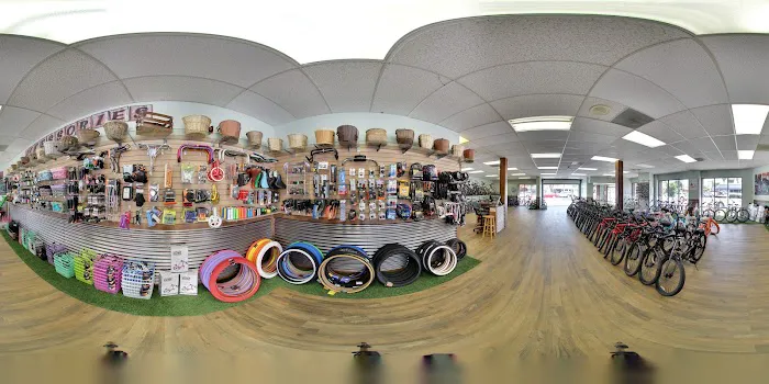 Pacific Beach Bike Shop Picture 10