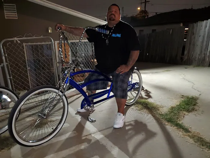 619 Lowrider Bikes and Parts Picture 1
