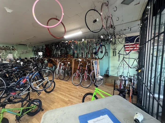 Mission Hills Bicycle Shop Picture 3