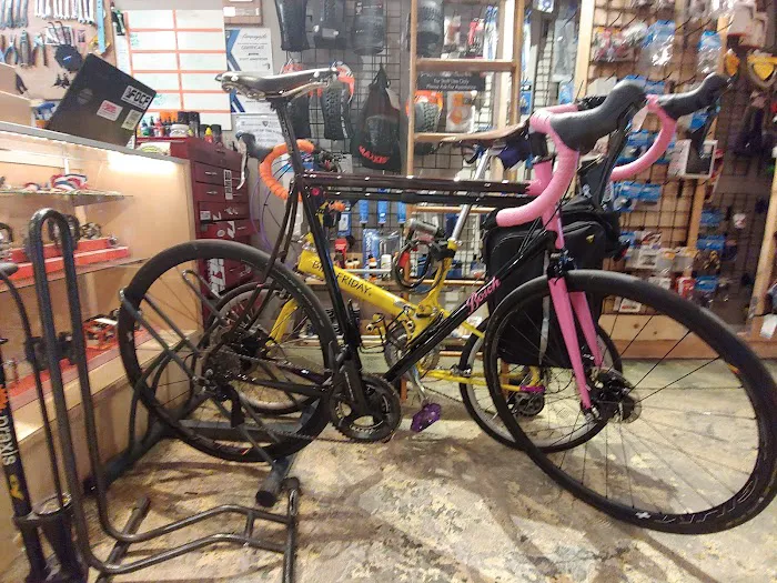 MJ's Cyclery Picture 9
