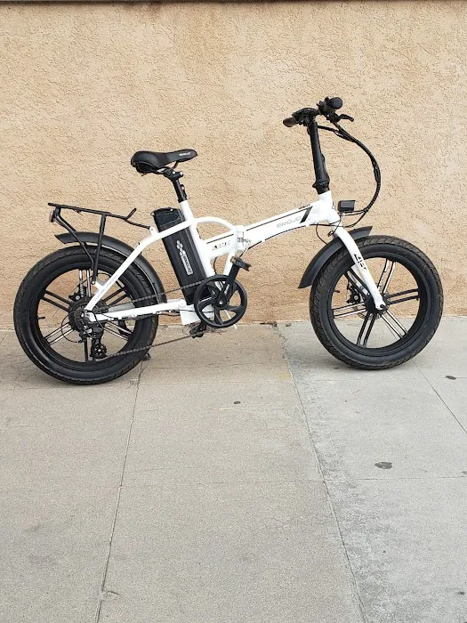 Top Jolt Cycle - Ebike, Golf Cart & Bicycle Rental & Repair Picture 1