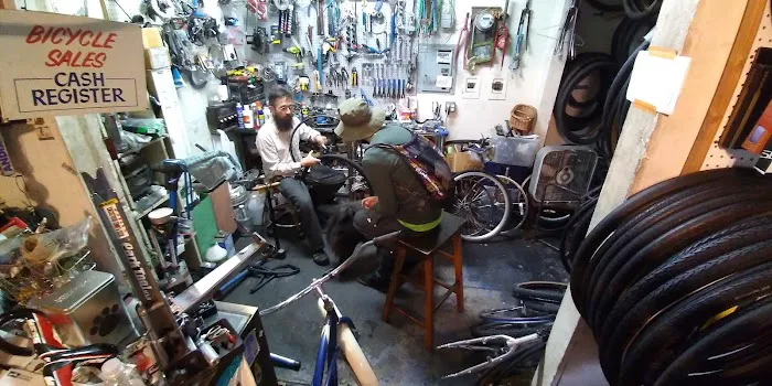 Seamus Bike Shop Picture 5