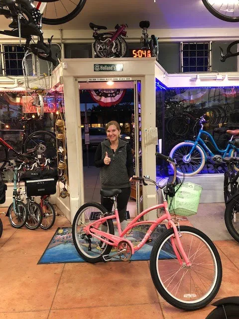 Holland's Bicycles Picture 2