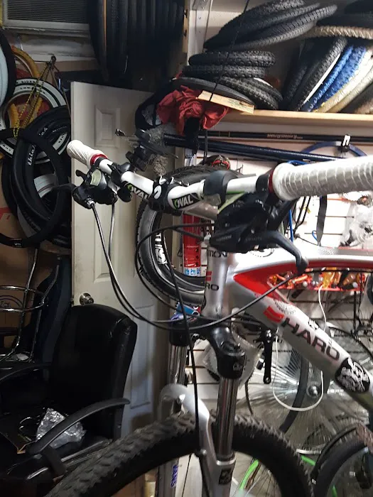 R&V BICYCLE & PARTS Picture 8