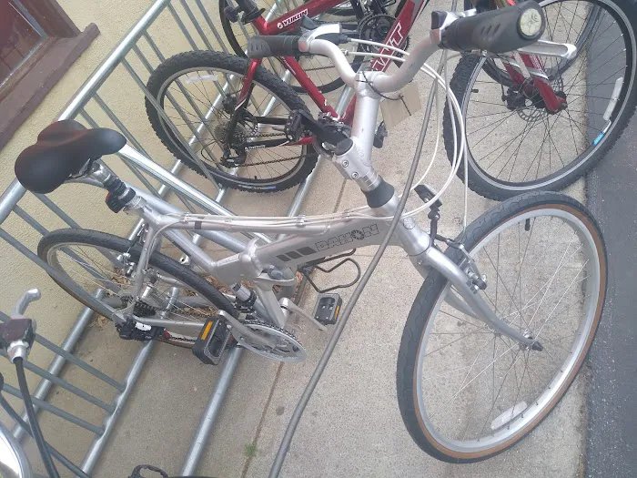 Beaumont Bicycle Shop Picture 2