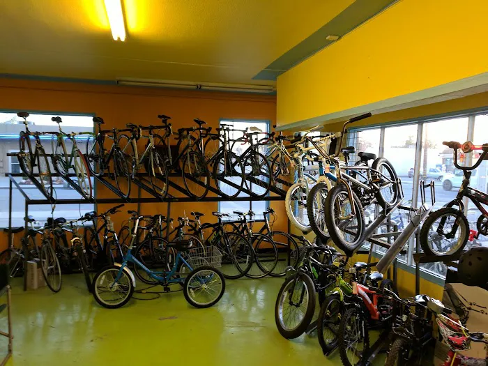 Beaumont Bicycle Shop Picture 5