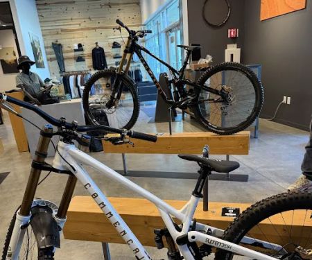 COMMENCAL USA - Menifee, CA