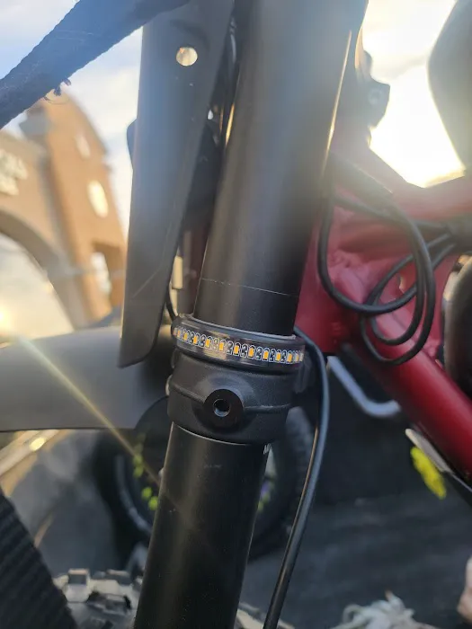 Alan's Bike Shop Picture 7