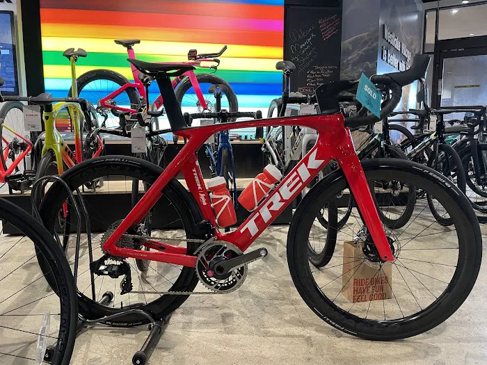 Trek Bicycle Westlake Village Picture 2