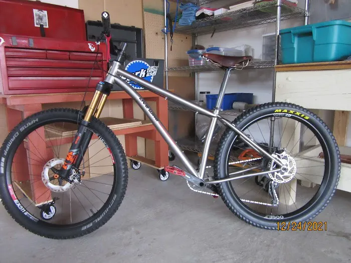 Worldwide Cyclery Picture 9