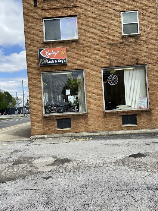 Rocky's Cyclery & Fitness Lock&Key Picture 10