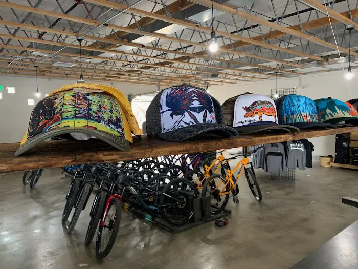 Routes - Bike, Ski, & Outdoor Shop Picture 3