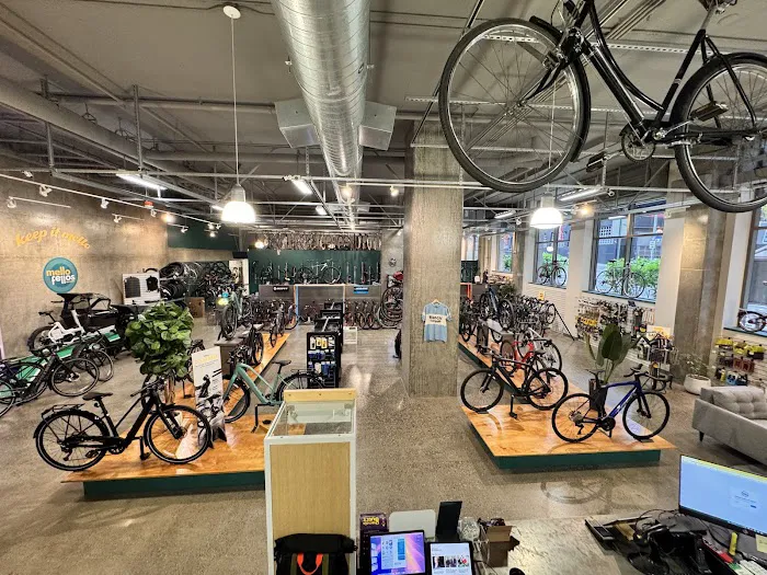 Mello Fellos Bike Shop Picture 1