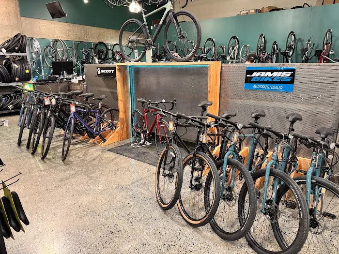 Mello Fellos Bike Shop Picture 10