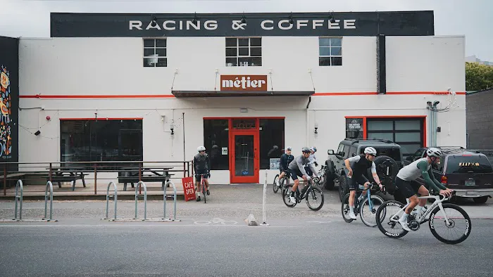Métier Cycling & Cafe Picture 1