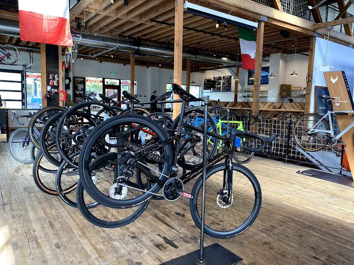 Métier Cycling & Cafe Picture 5