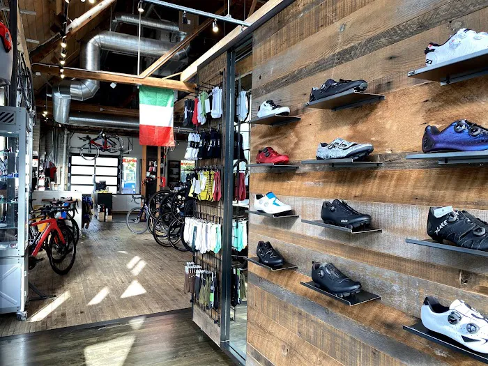 Métier Cycling & Cafe Picture 7
