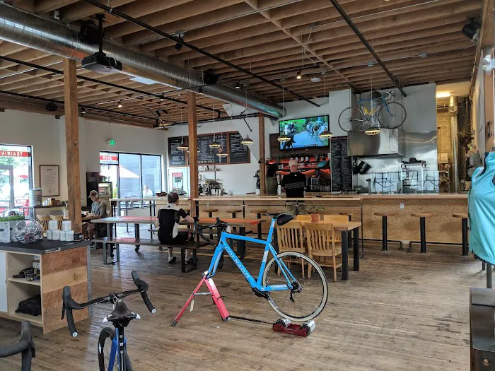 Métier Cycling & Cafe Picture 8