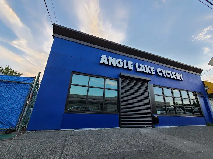 Angle Lake Cyclery Picture 7