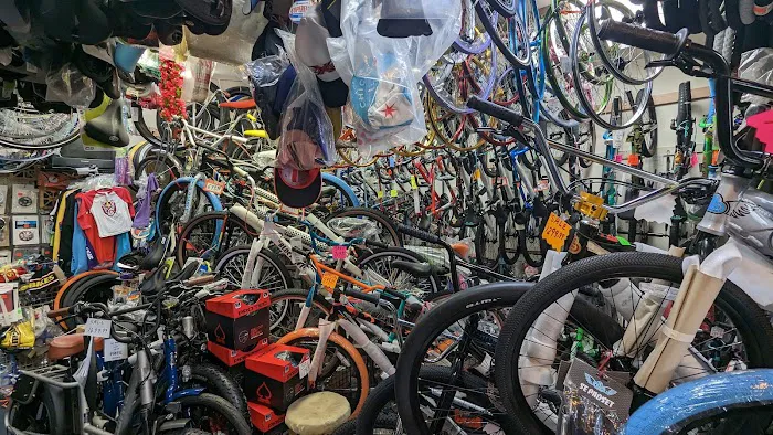 Harvy's Bike Shop Picture 6