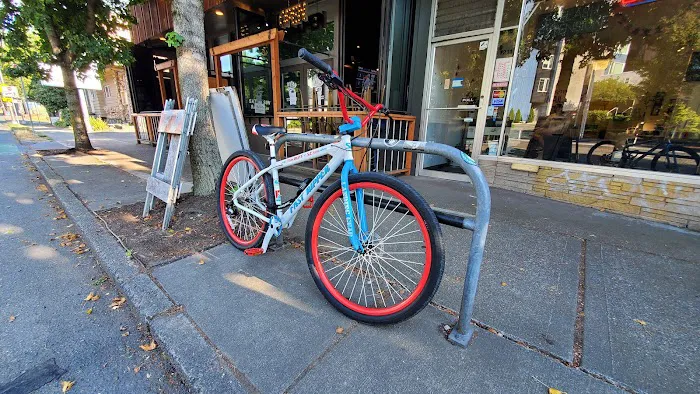 Harvy's Bike Shop Picture 9