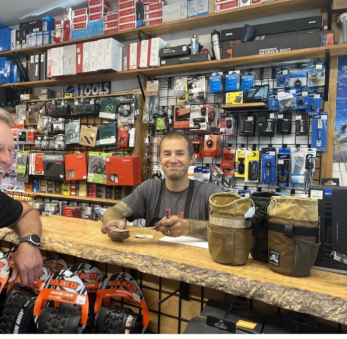 Deschutes River Cyclery Picture 4