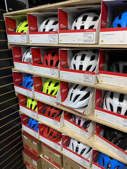 Bicycle Centres of Everett Ski and Snowboard Picture 3