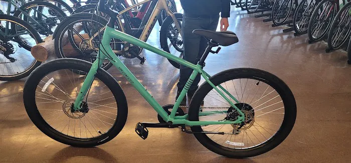 Moab Bicycle Shop Picture 7