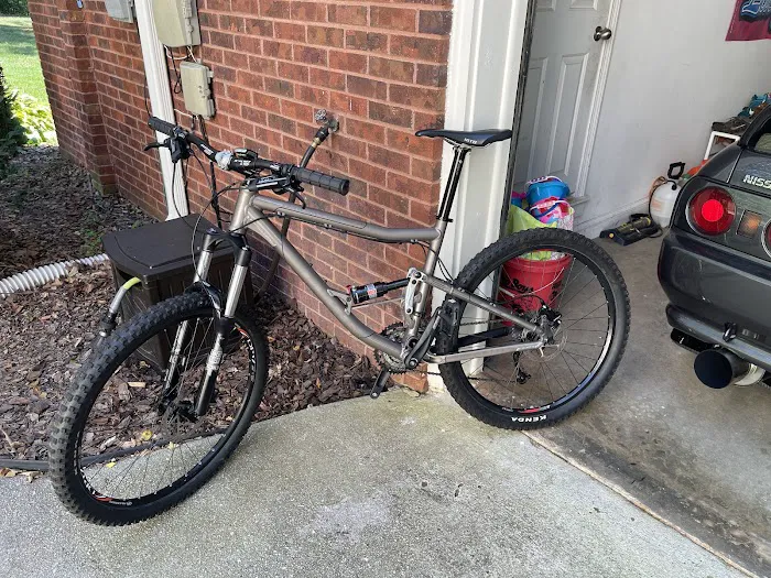 The Bicycle Doctor Picture 6