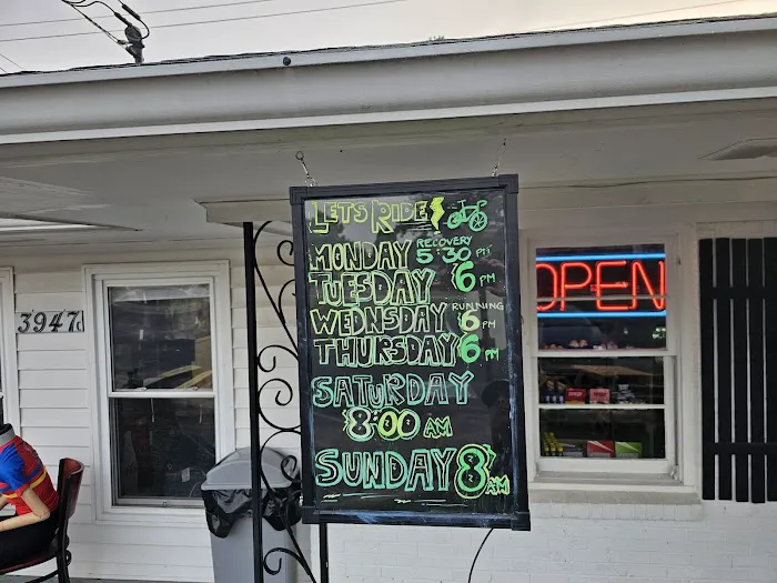 Good Coffee Bike Shop Picture 2