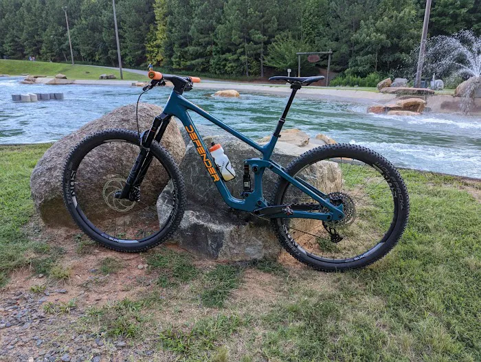 Defender Bikes Picture 4