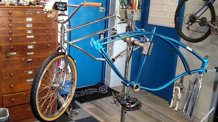 Switching Gears Bicycle Shop Picture 1