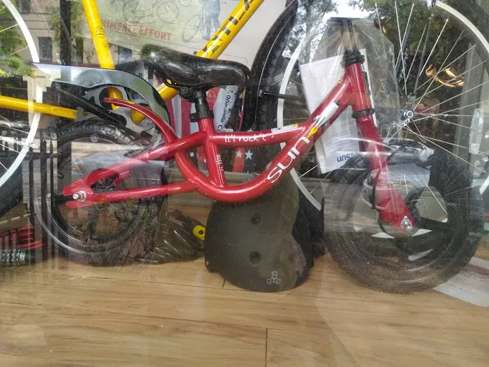 Cycle Classics Bicycle & Restoration Shop Picture 9