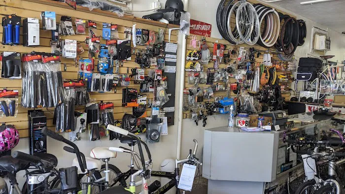 Buckroe Beach Bicycle Shop Picture 10