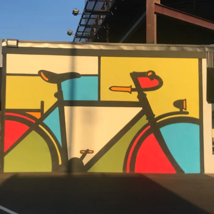 Middle of Town Cycling Picture 10