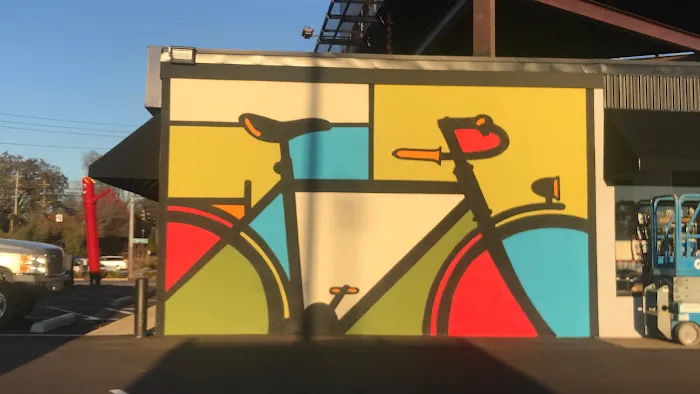 Middle of Town Cycling Picture 9