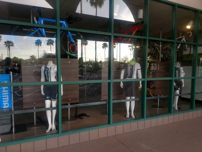 Tucson Endurance Bike Shop East - On the Loop Picture 7